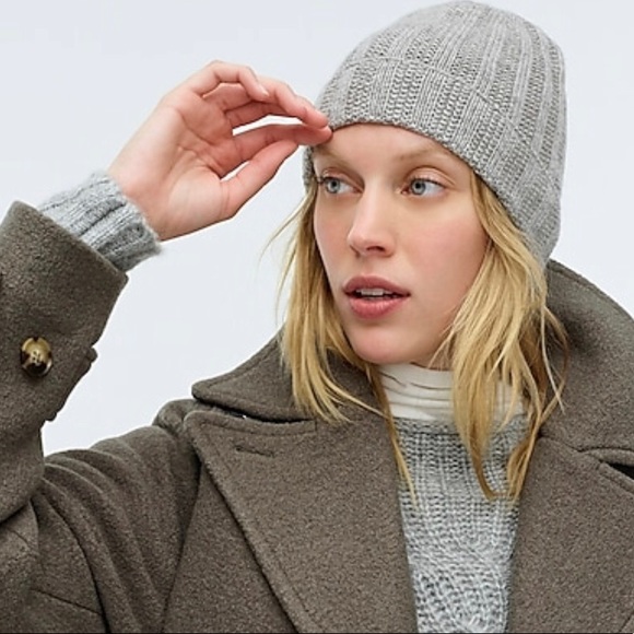J. Crew Accessories - J. Crew black ribbed cashmere beanie